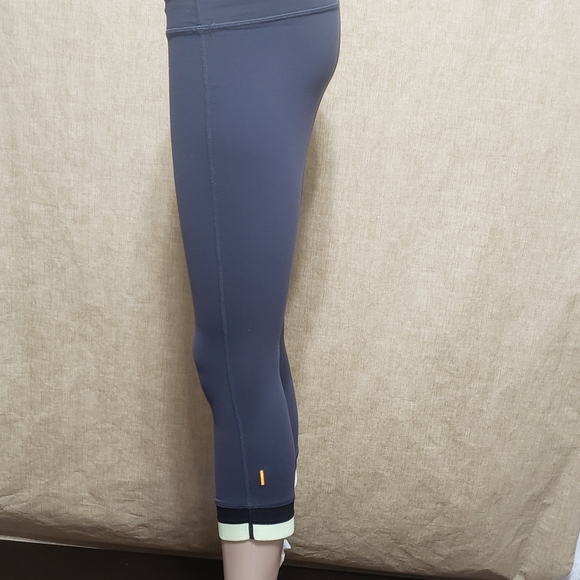 Lucy Powermax Capri Leggings Sz XS - Picture 10 of 11